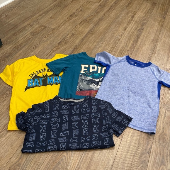 Lot of 4 boys shirts size 8 - Picture 1 of 5